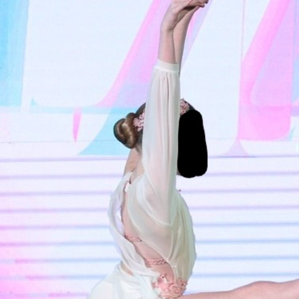 Custom dance costume - Picture 2 of 3